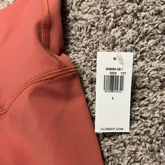 Old Navy Active, High Rise, Powerpress, GoDry, Capri leggings, Large - Picture 2 of 5